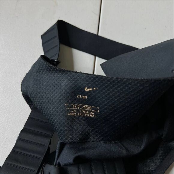 Nike Sports Bra 34C - Picture 3 of 3